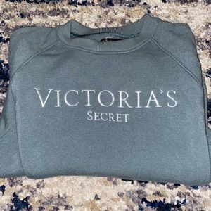 VS Crew Sweatshirt